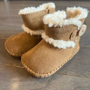 Ugg Lemmy Chestnut Size 0/1